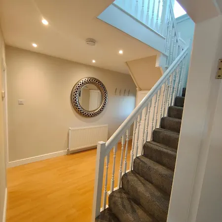 Nyaraló Hyecliffe House *