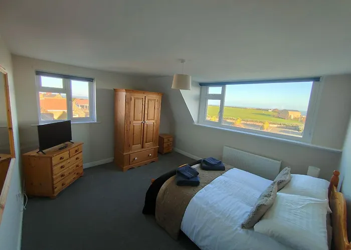 Hyecliffe House Holiday home